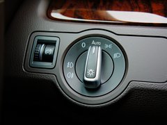 2012款 旅行版 2.0TSI 豪華型