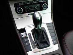 2012款 旅行版 2.0TSI 豪华型