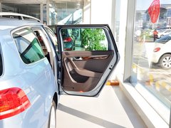 2012款 旅行版 2.0TSI 豪华型