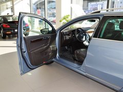 2012款 旅行版 2.0TSI 豪华型