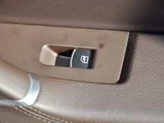 2012款 旅行版 2.0TSI 豪华型
