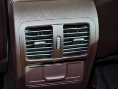 2012款 旅行版 2.0TSI 豪华型