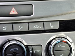 2012款 旅行版 2.0TSI 豪华型