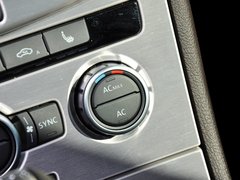 2012款 旅行版 2.0TSI 豪华型