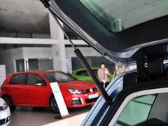 2012款 旅行版 2.0TSI 豪华型