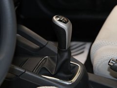 2010款 1.5L 手动 豪华型