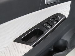 2010款 1.5L 手动 豪华型