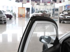 2010款 1.5L 手动 豪华型