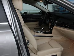 2011款 730Li 3.0L 典雅型