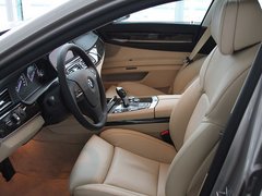 2011款 730Li 3.0L 典雅型