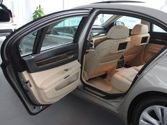 2011款 730Li 3.0L 典雅型