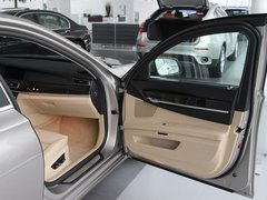 2011款 730Li 3.0L 典雅型