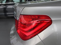 2011款 730Li 3.0L 典雅型