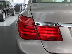 2011款 730Li 3.0L 典雅型