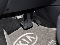 2012款 1.6L 自动 Premium
