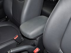 2012款 1.6L 自动 Premium