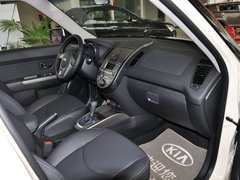 2012款 1.6L 自动 Premium
