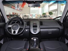2012款 1.6L 自动 Premium