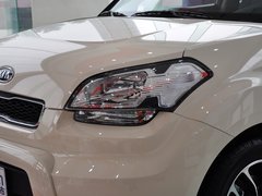 2012款 1.6L 自动 Premium