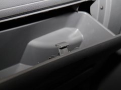 2011款 宜商 1.5 标准版 7座