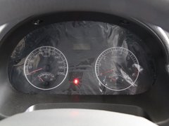 2011款 宜商 1.5 标准版 7座