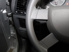 2011款 宜商 1.5 标准版 7座