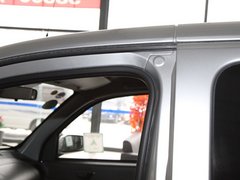 2011款 宜商 1.5 标准版 7座