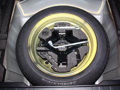 2013款 2.5L CVT 豪华版 5座