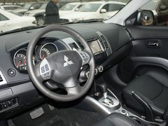 2012款 2.4L CVT 时尚导航版5座