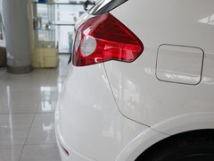 2010款 飞炫 1.5L 自动 时尚型
