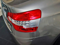 2012款 2.3L 自动 尊驭型