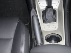 2012款 2.3L 自动 尊贵型