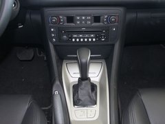 2012款 2.3L 自动 尊贵型