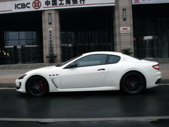 2012款 2.3L 自动 豪华型