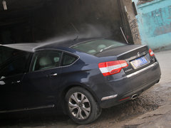 2012款 2.3L 自动 豪华型