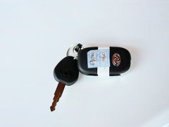 2012款 1.6L 手动 尊雅型
