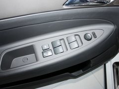 2012款 1.6 手动 尊逸型