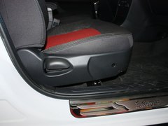 2012款 1.6 手动 尊逸型