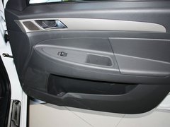 2012款 1.6 手动 尊逸型