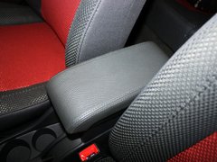 2012款 1.6 手动 尊逸型