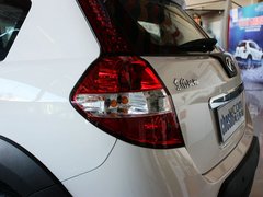 2012款 1.6 手动 尊逸型