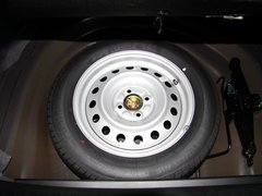 2012款 1.8L 自动 舒适型