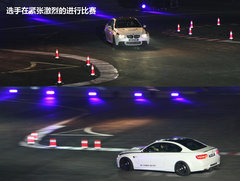 2012款 4.4T DCT 