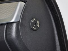 2012款 4.4T DCT 