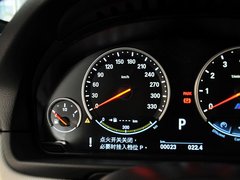 2012款 4.4T DCT 
