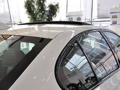 2012款 4.4T DCT 