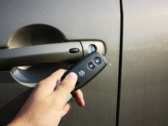 2012款 1.6L 自动锐骑型