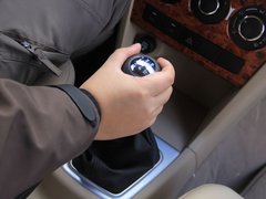 2012款 1.3L 手动 标准版基本型 5座