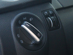 2012款 1.8TSI 手动 两驱都会版 5座