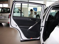 2012款 1.8TSI 自动 四驱菁英版 5座